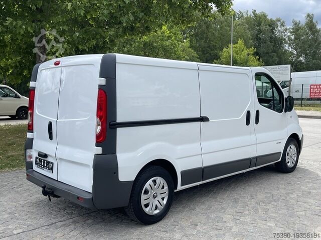 Furgoneta renault Trafic 2.0 dCi L2H1 AHK*WEBASTO*Lang