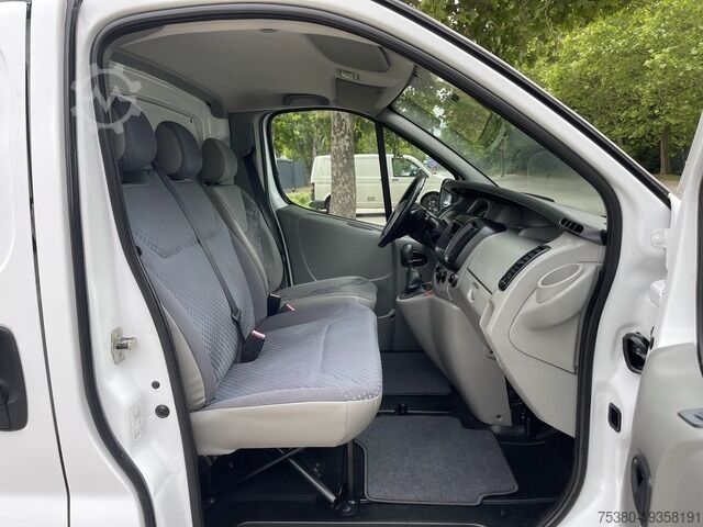 Furgoneta renault Trafic 2.0 dCi L2H1 AHK*WEBASTO*Lang