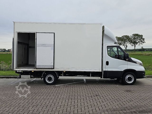 Valise IVECO DAILY 35S18 Bakwagen Laadklep!