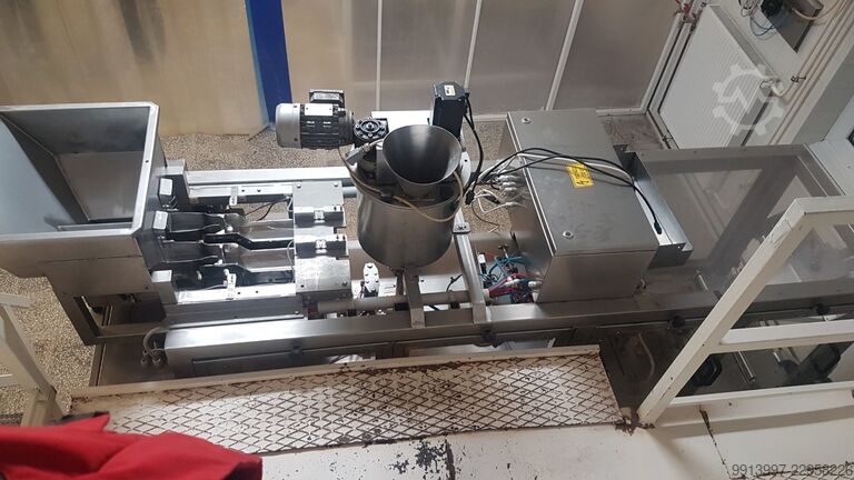 Ambalator automat de pungi plate Multipack Műszaki Fejlesztő Kft. HTA 14-20 Automata lapostasakoló