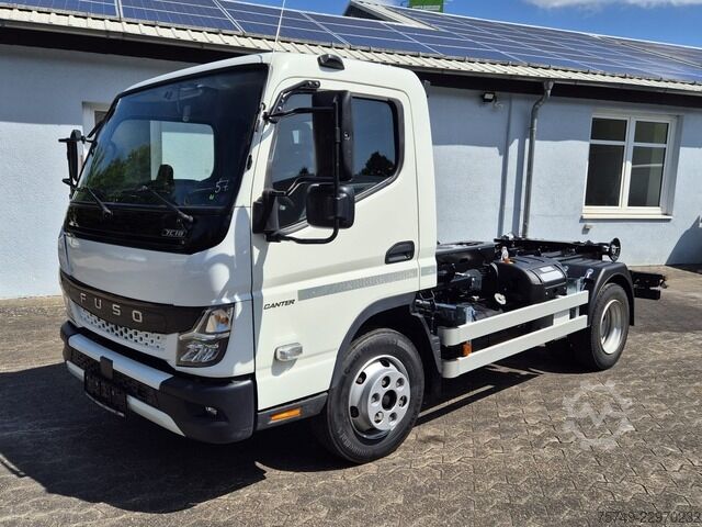 Pojazd hakowy Telehoist Fuso Fuso Canter 7C18 City Abrollkipper AHK Kurz