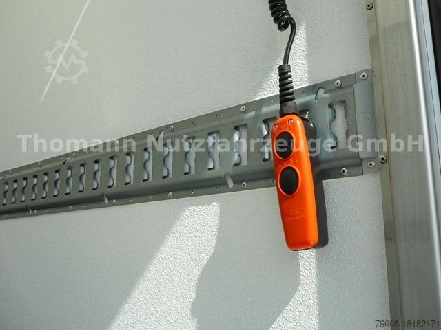 Furgoneta caja IVECO Daily 70C18H Koffer LBW Klimaaut.