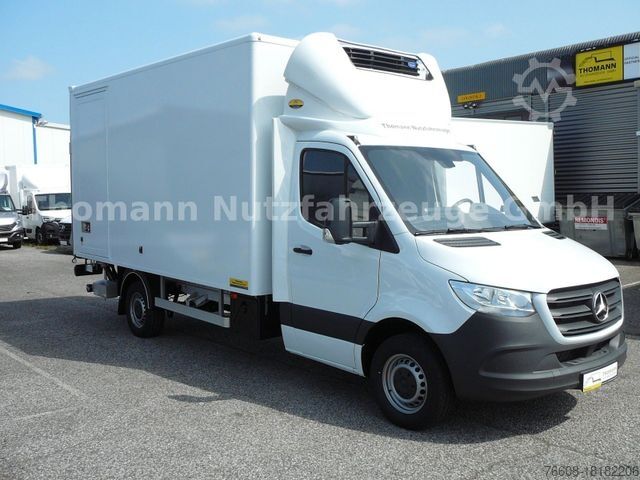 Refrigerator body van MERCEDES-BENZ Sprinter 317 CDI Kühlkoffer LBW Xarios 300 GH
