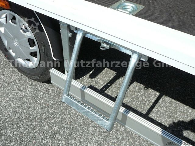 Transporter mit Koffer FORD Transit Koffer Ladebordwand Klima Temp. DAB