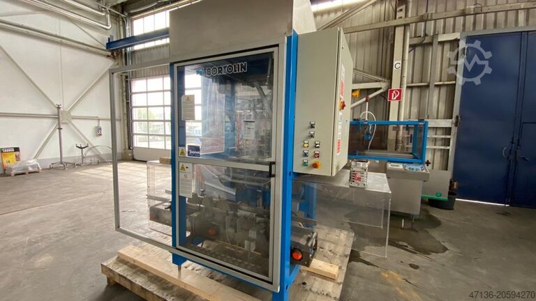 Щепсел на отделението прибл. 10 000 бутилки/час Bortolin Ma/88-2