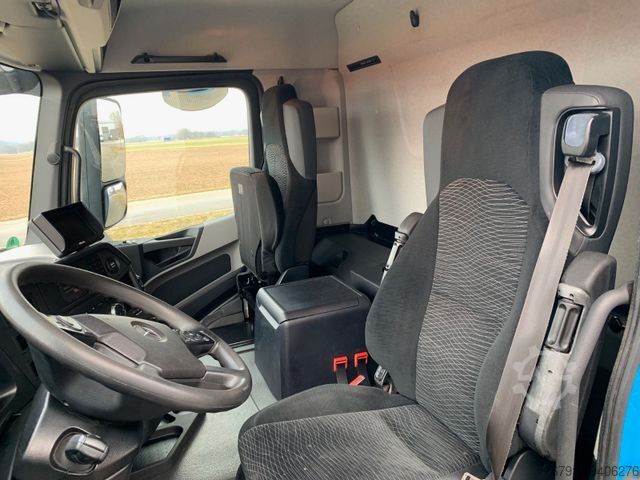 Camião plataforma com lona MERCEDES-BENZ Antos 1830 L_ hydr. Wingliner_7,30m_ AHK_EURO6