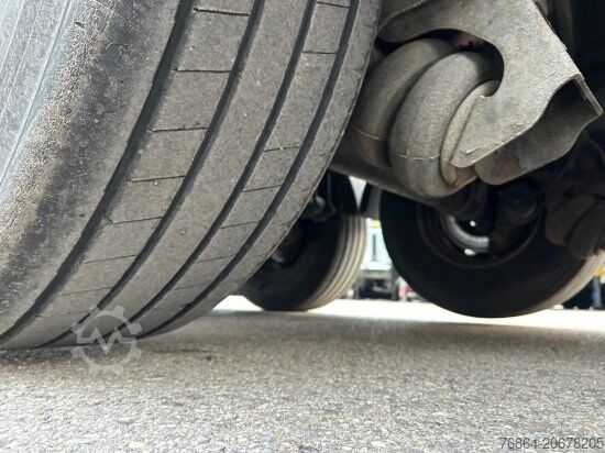 Ημιρυμουλκούμενο ανατρεπόμενο SCHMITZ SGF S3 ALU KIPPMULDE 34M³, LIFTACHSE, HARDOXBODEN, ROLLPLANE, PODEST