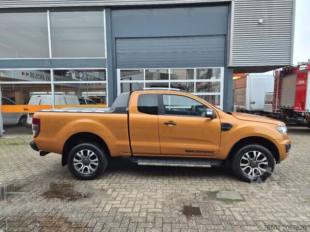 ピックアップ Ford Ranger 2.0 TDCI 4X4 BiTurbo WildTrak/ Leer/ Nav...