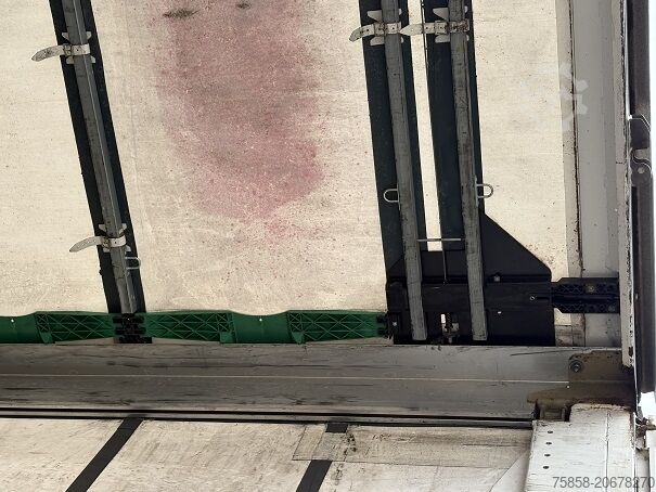 Výměna karoserie s plošinou a plachtou Krone Jumbo 3m Innenhöhe Hubdach Edscha