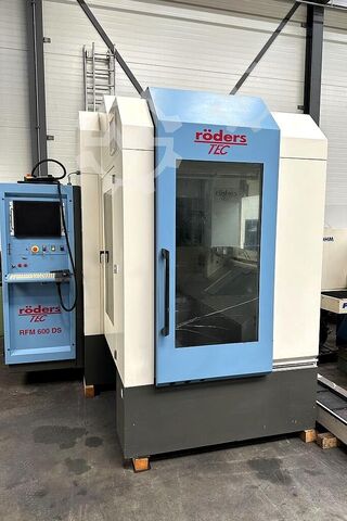 مركز بالقطع العمودي Röders Tec RFM 600 DS