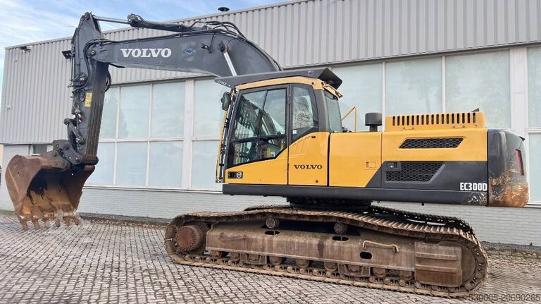 Bager gusjeničar Volvo EC 300 D L