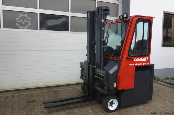 Fyrvägs frontlastare Combilift CBE3000