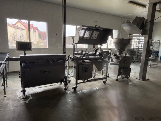 Filling machine + forming machine + separator Kompletna linia do produkcji hamburgerów Roobot 500 + FM250 + SC261