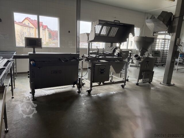 Filling machine + forming machine + separator Kompletna linia do produkcji hamburgerów Roobot 500 + FM250 + SC261