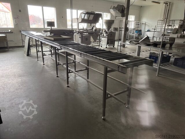 Filling machine + forming machine + separator Kompletna linia do produkcji hamburgerów Roobot 500 + FM250 + SC261