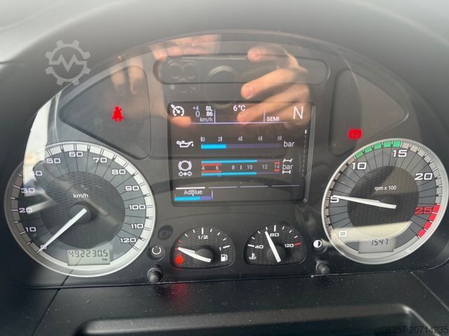 标准牵引车头 IVECO Stralis S-WAY AS440S48T/P Standklima Retarder