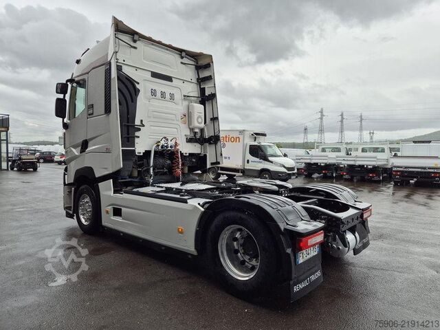 Unit traktor standar Renault T-High