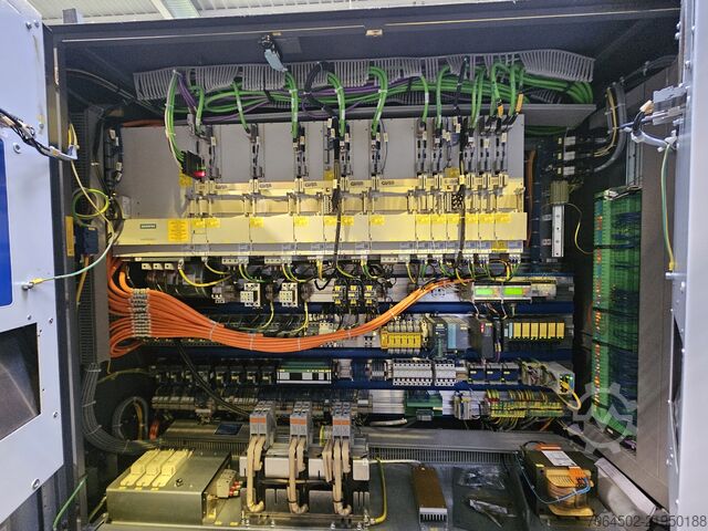 5 Achsen Bearbeitungszentrum Retrofit CHIRON DZ15WM HS