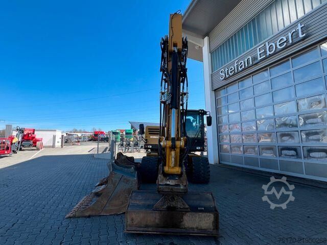 Hjólagröfu Hydrema MX14G / OilQuick OQ65 / 4x Löffel / 2.343h /2022