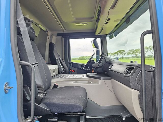 Terpal geser SCANIA P320 6X2*4 TAILLIFT AIRCO