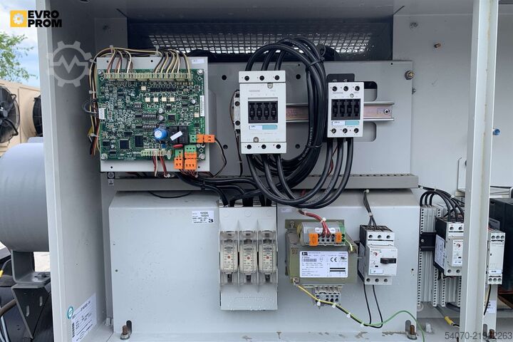 Chiller Used Industrial Chiller CARRIER - 449 kW | With warranty