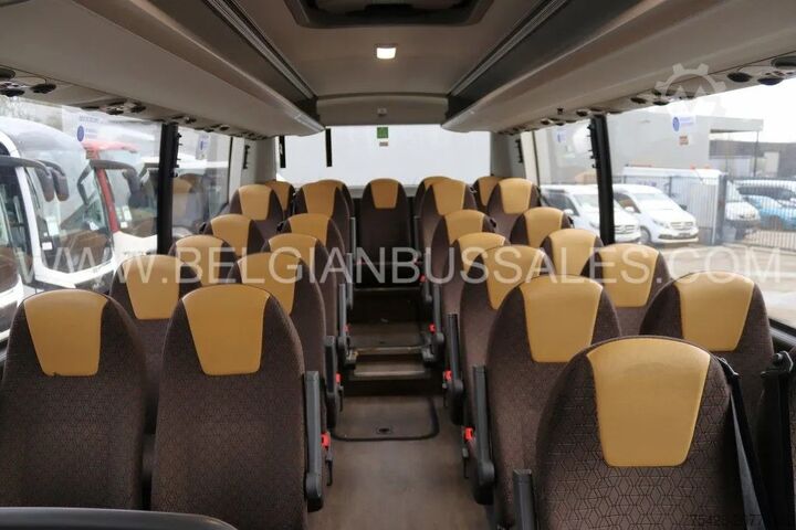 حافلة سياحية VDL Futura FMD2 13.365 / FHD2 Niederig