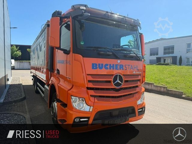 Ladbil med presenning MERCEDES-BENZ Mercedes Benz 3 Achser 6x2 AUT LM