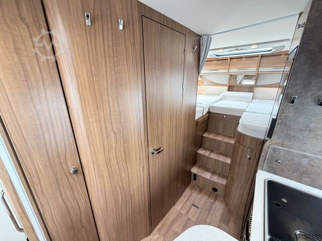 Integrirani avtodom HYMER/ERIBA B 588 PremiumLine *Einzelbetten-1.Hand*