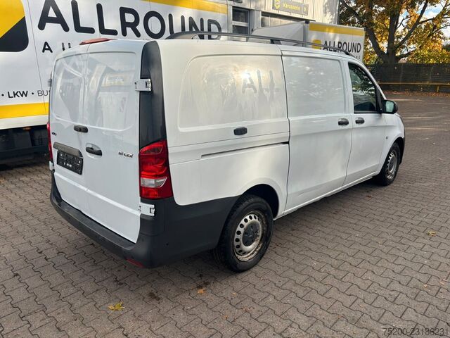 Furgoneta MERCEDES-BENZ Vito 111 CDI Kasten Lang/ Klima / PDC /