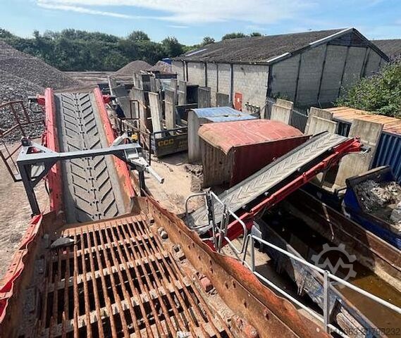 2019年 テレックス・フィンレイ 883+ Terex Finlay 883+