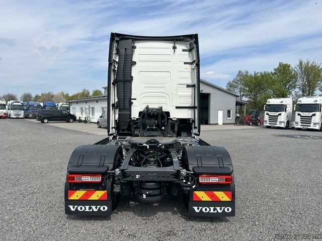 Standard trekkvogn Volvo FH 500 Aero Euro 6 Globe XL Leder Mikrowelle