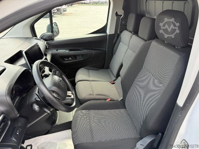 Dobozos furgon Citroen BERLINGO M CLUB 130 EAT 8