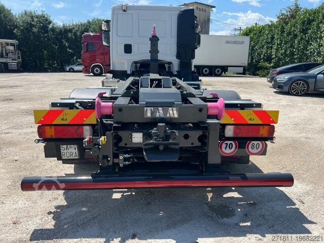 Āķa konteineru automašīna IVECO IVECO EUROCARGO 120E28 CON SCARRABILE NUOVO