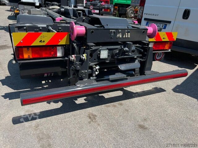 Āķa konteineru automašīna IVECO IVECO EUROCARGO 120E28 CON SCARRABILE NUOVO