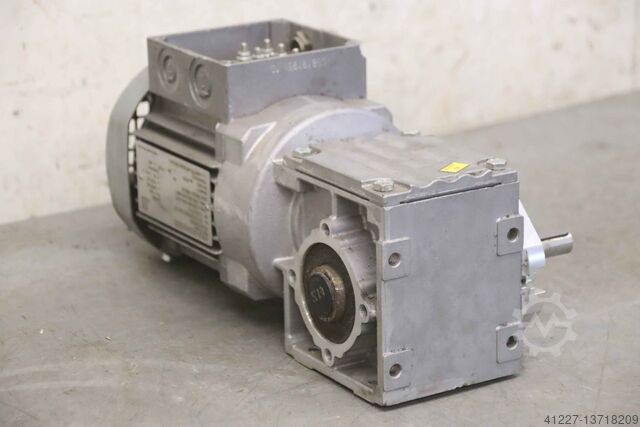 Motor bergear 0.12 kW 18 rpm SEW-Eurodrive WA20 DR63S4