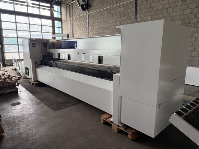 Stroj za oblaganje robov HOMAG SAWTEQ S-300, CNC