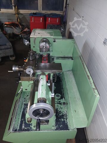 Univerzalni strug Harrison M 250