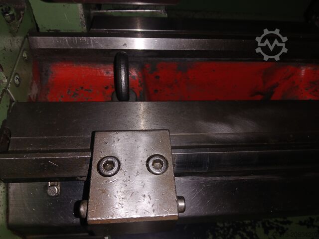 Univerzalni strug Harrison M 250