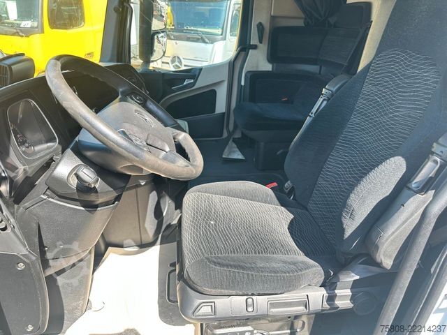 Standard tractor unit MERCEDES-BENZ Actros 1842 Streamspace 2Tanks
