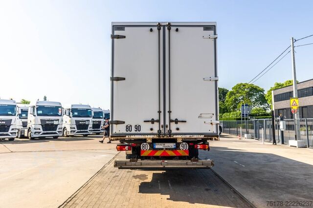 Koper RENAULT D 320+HAYON BAR 2 T.