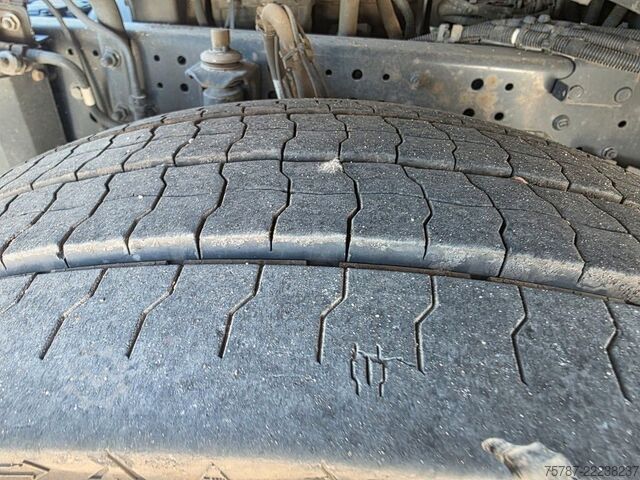 Tractora standard IVECO 480AS440ST/P, 2 Kreiis Hydraulik,Wartungsvertrag