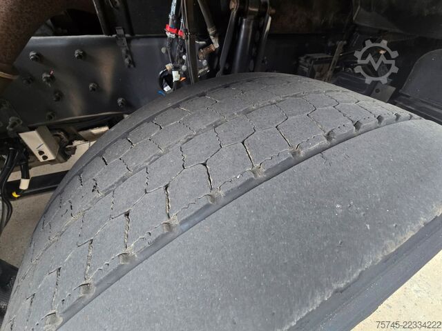 Standardni traktor jedinica RENAULT T 520 * RETARDER * ACC * KLIMAAUT. * SPURHALTE *
