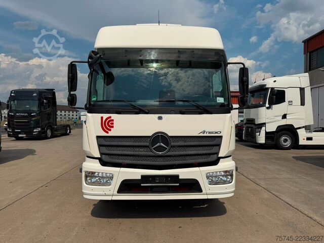 Kamion s sandukom MERCEDES-BENZ ATEGO 1530*KOFFER*LBW 2 TON*STANDKLIMA* 2 LIEGE