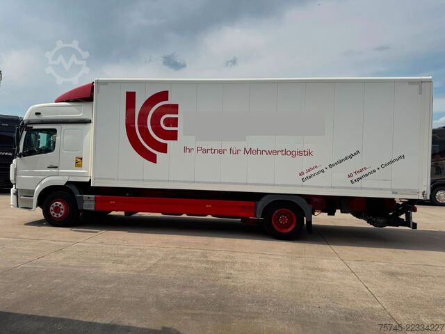 Kamion s sandukom MERCEDES-BENZ ATEGO 1530*KOFFER*LBW 2 TON*STANDKLIMA* 2 LIEGE