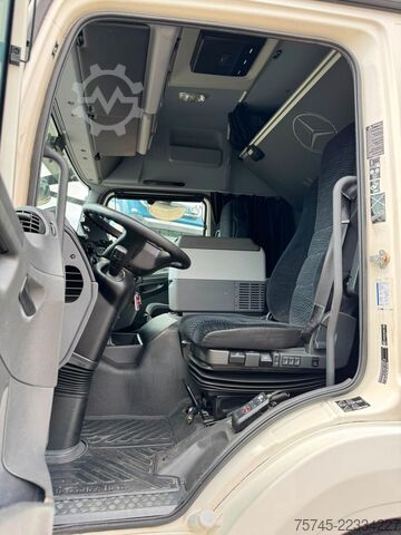 Kamion s sandukom MERCEDES-BENZ ATEGO 1530*KOFFER*LBW 2 TON*STANDKLIMA* 2 LIEGE