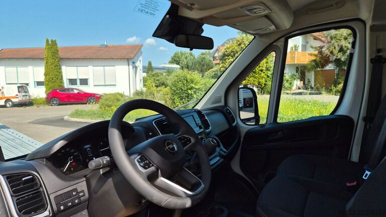 Minibus FIAT 1x Ducato 1x  Opel Movano 18 SS  in Stock