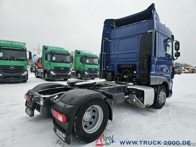 Tractor estándar DAF XF 450 FT Space Cab Großer Tank Deutscher LKW