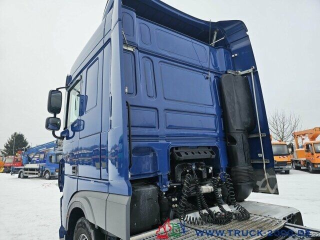 Tractor estándar DAF XF 450 FT Space Cab Großer Tank Deutscher LKW