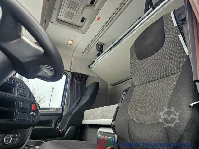 Tractor estándar DAF XF 450 FT Space Cab Großer Tank Deutscher LKW