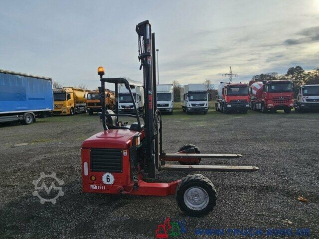 Carretilla elevadora Moffett Mitnahmestapler 4 Wege Allrad NX Typ M 4 20.3